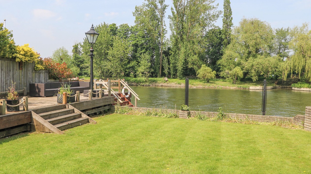 Photo of Outdoor in Wraysbury