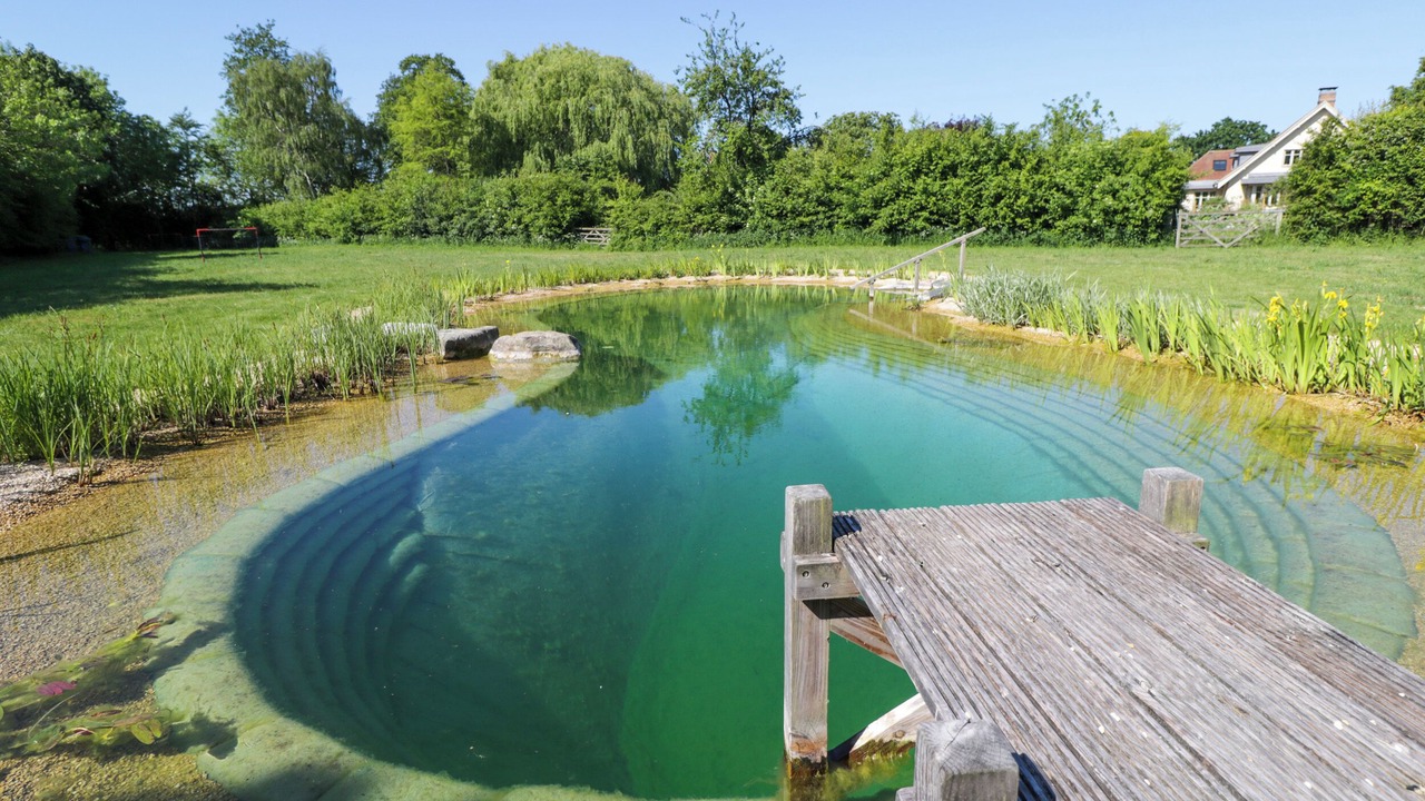 Photo of Outdoor in South Leigh