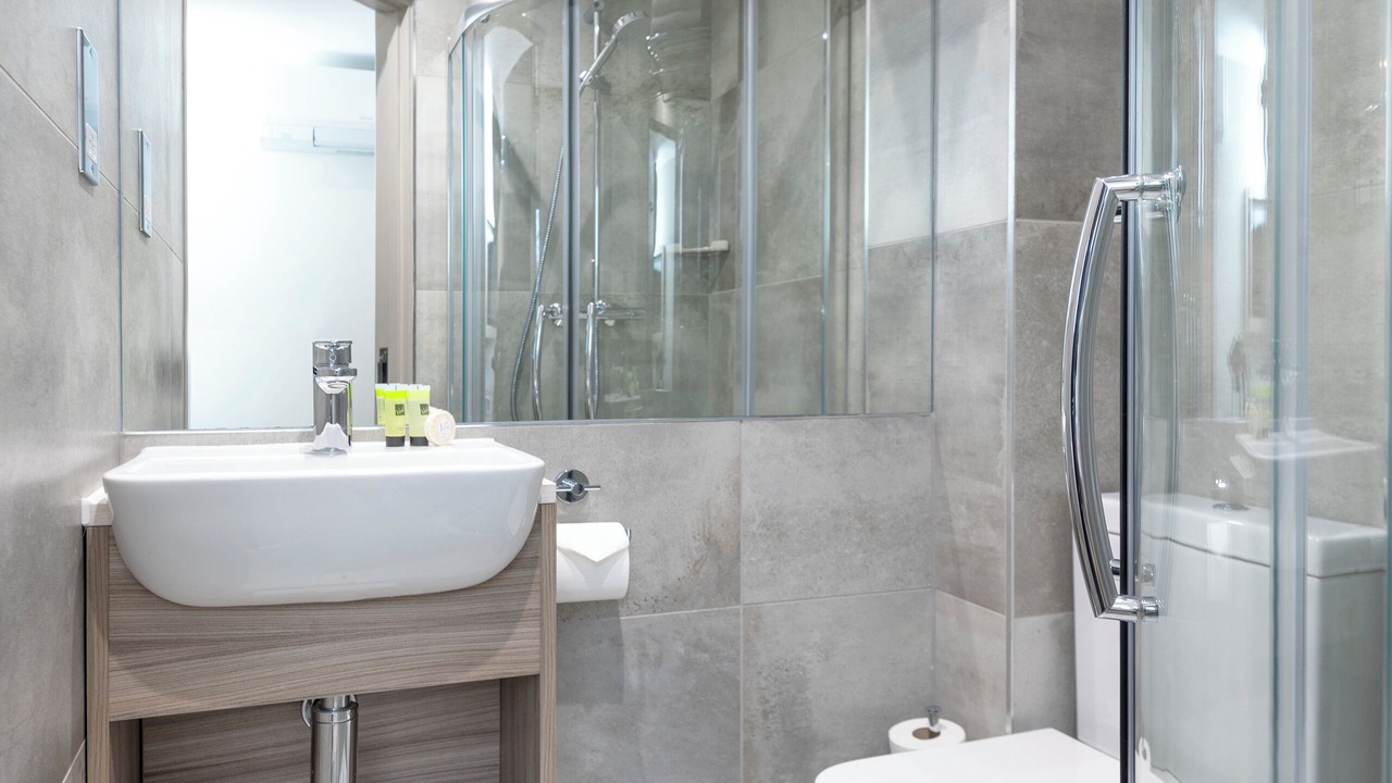 Photo of Others in Earl's Court