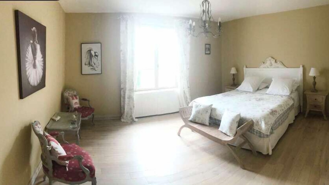 Photo of Bedroom in Jaunay-Marigny