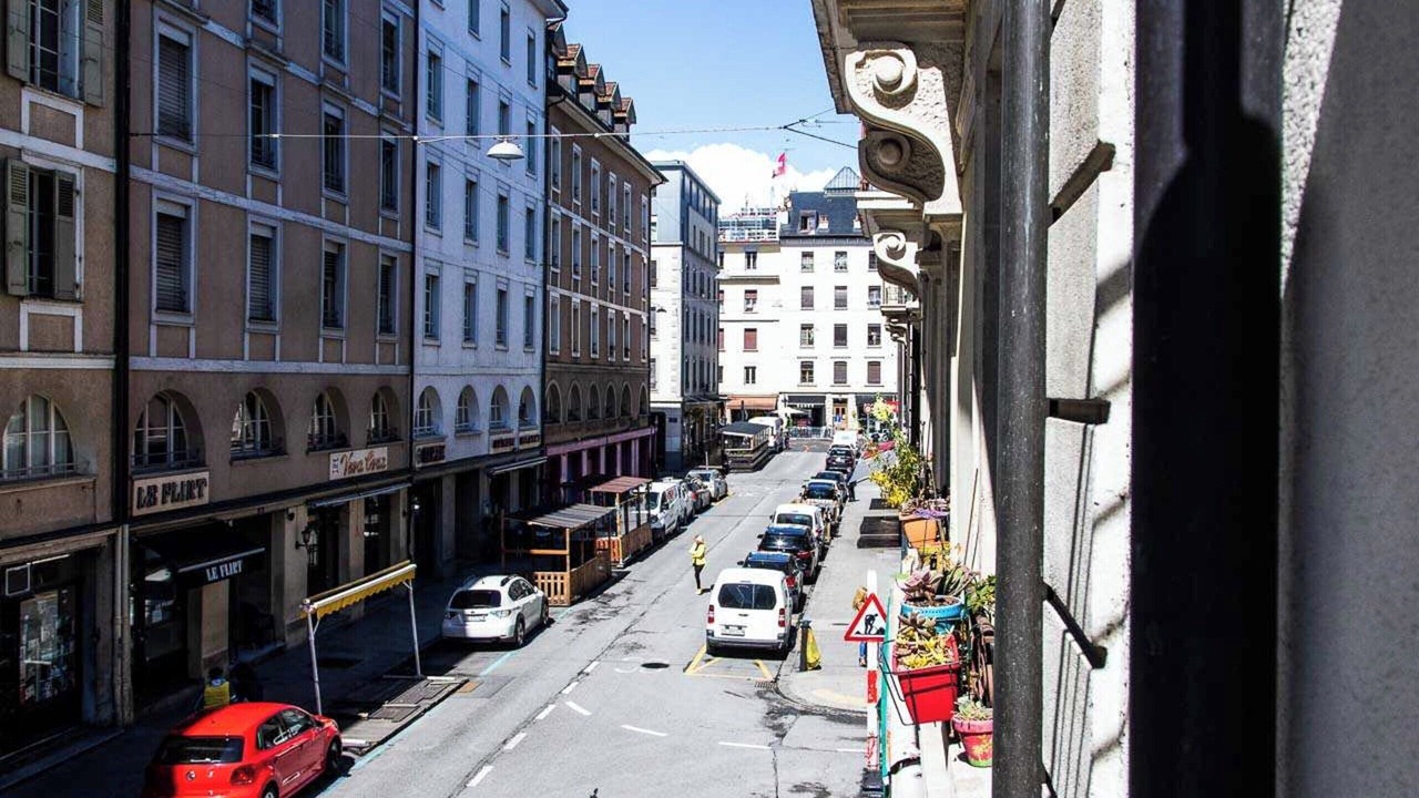 Photo of Others in Downtown Geneva