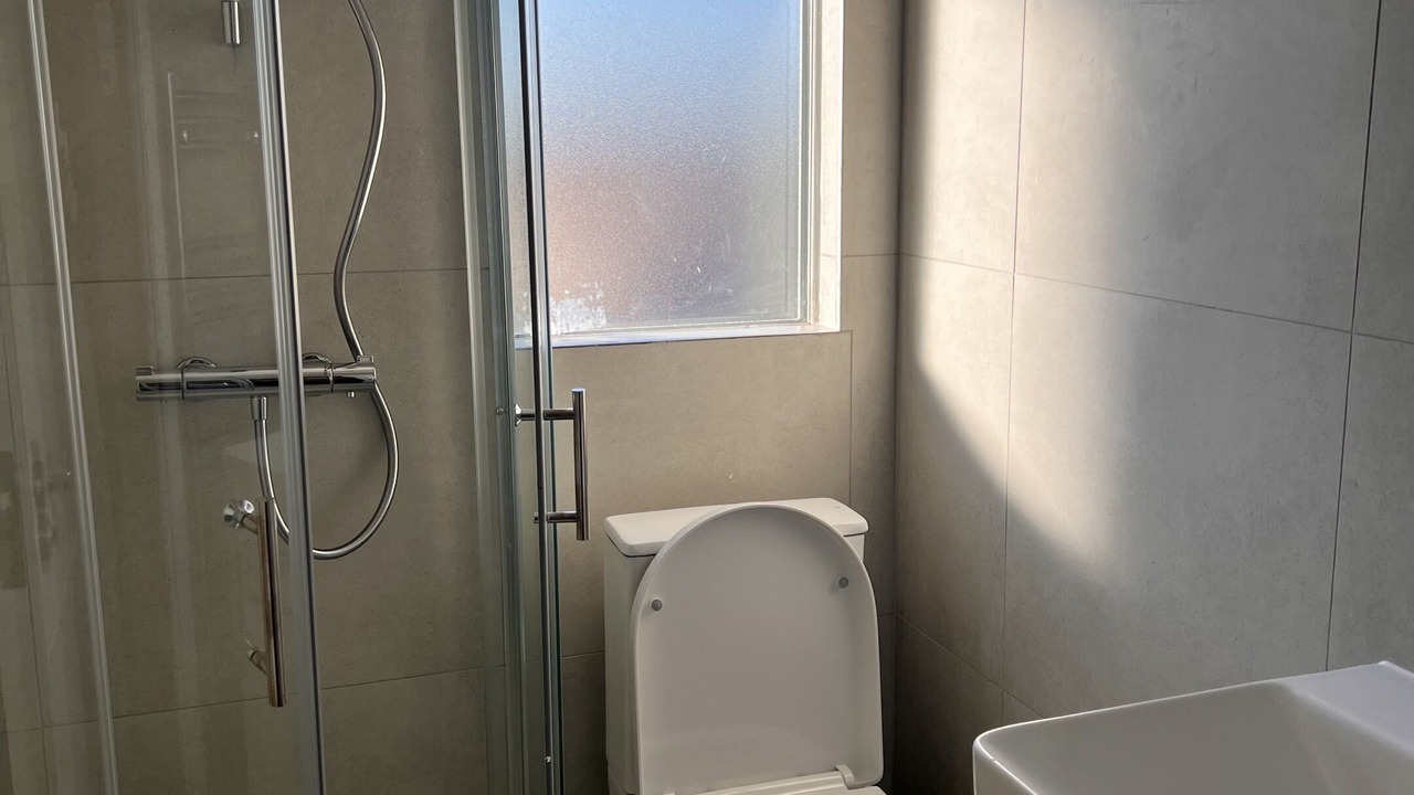 Photo of Bathroom in Cricklewood