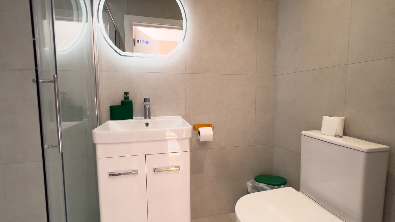 Photo of Bathroom in Cricklewood