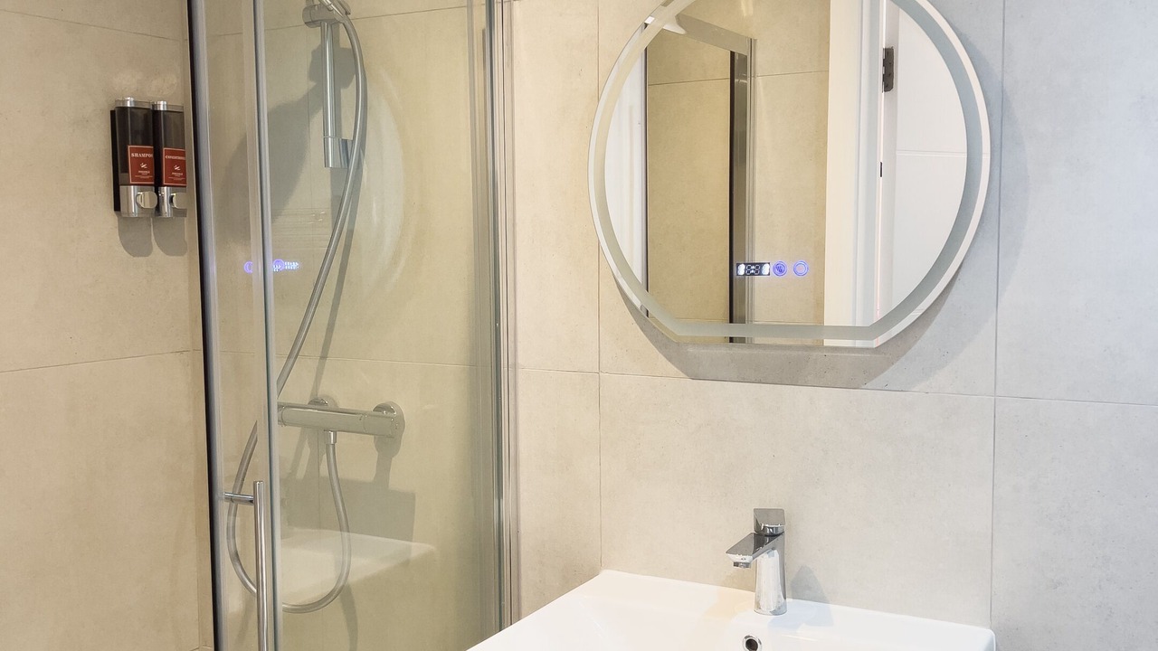 Photo of Others in Cricklewood