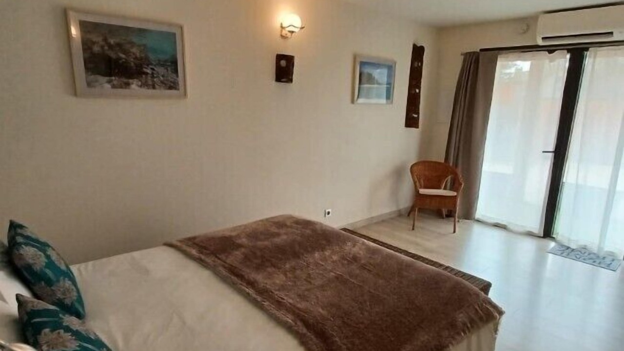 Photo of Outdoor in Givry