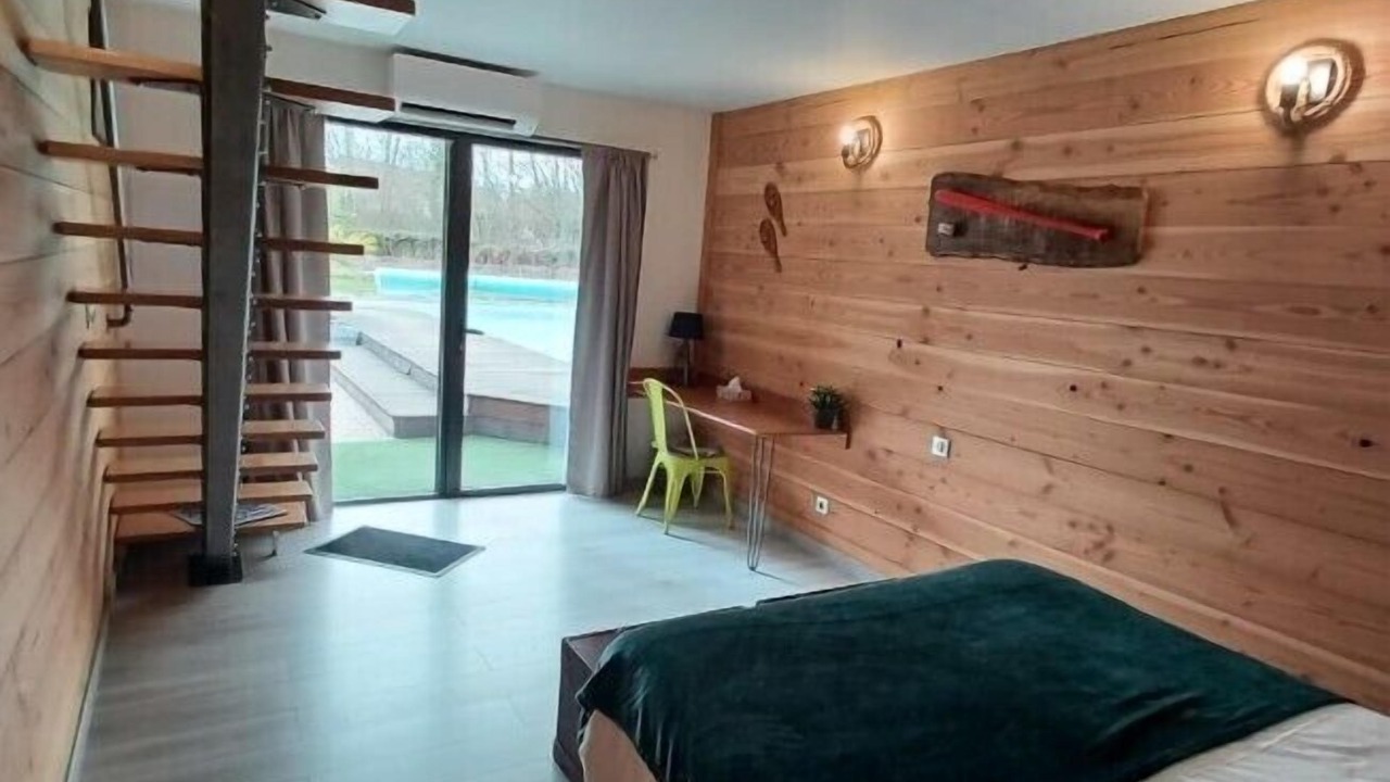 Photo of Outdoor in Givry