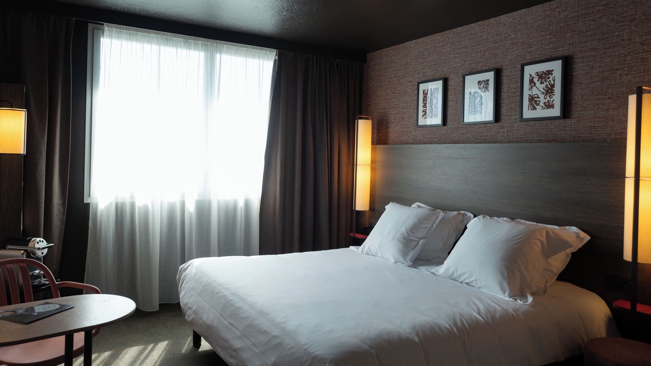 Photo of Bedroom in 8th Arrondissement