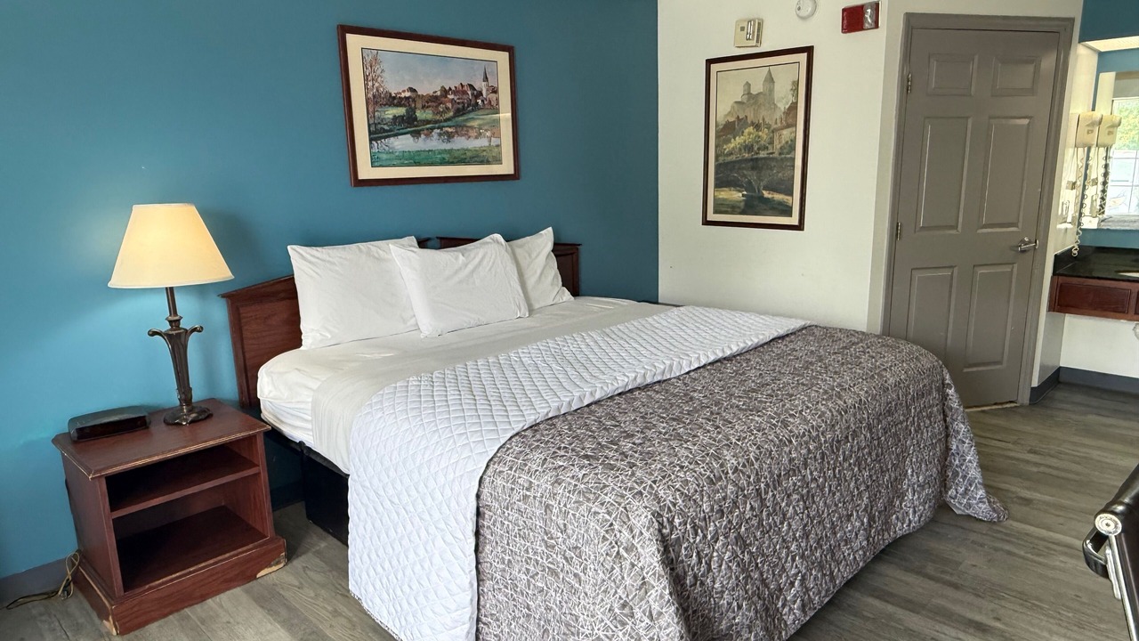 Photo of Bedroom in Roanoke Rapids