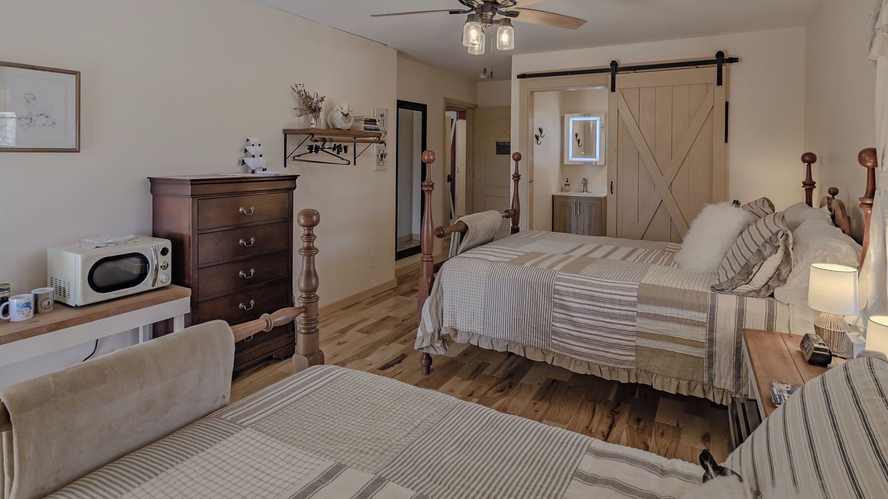 Photo of Bedroom in Whitley City