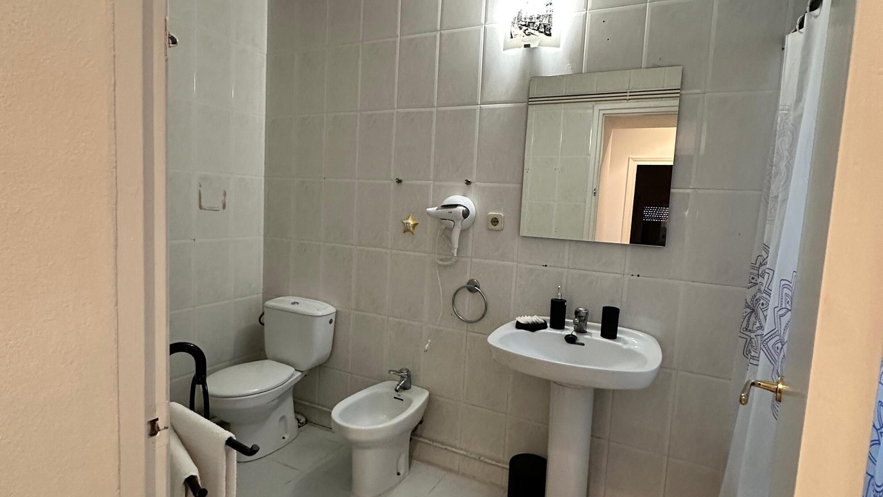 Photo of Bathroom in Vallromanes