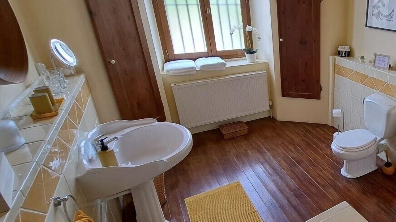 Photo of Bathroom in Alzonne