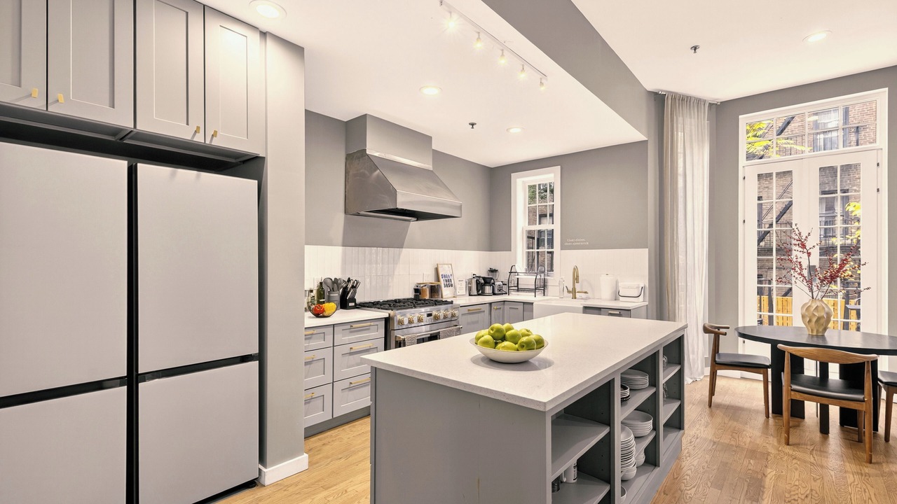 Photo of Others in Chelsea