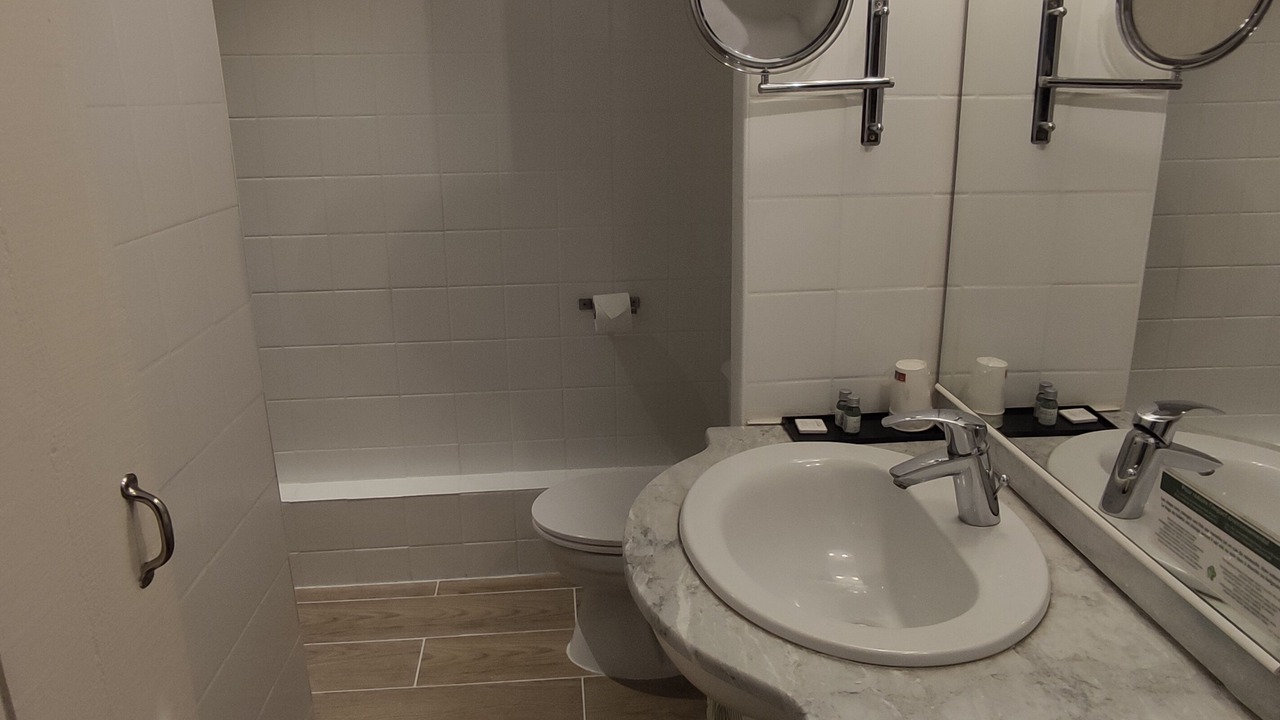 Photo of Bathroom in Quartier de l'Abbaye