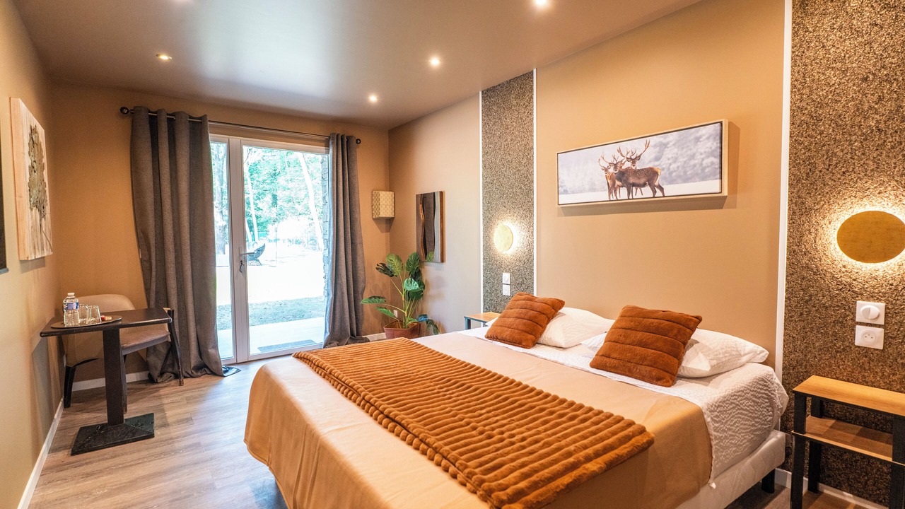 Photo of Bedroom in Saint-Prix