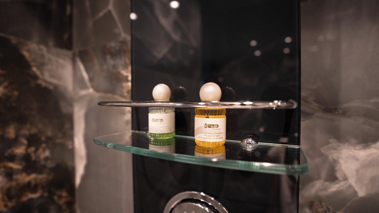 Photo of Bathroom in Saint-Prix
