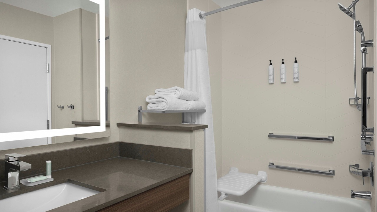 Photo of Bedroom in Weldon