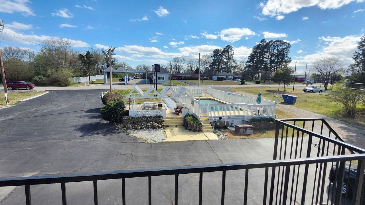 Photo of Outdoor in Lakeview