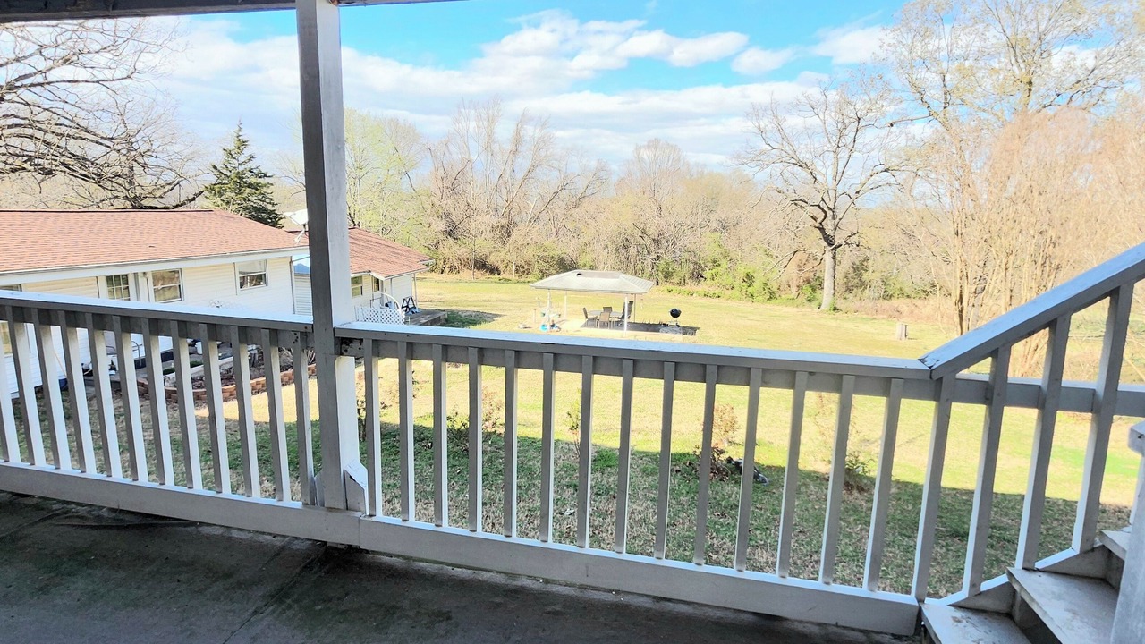 Photo of Outdoor in Lakeview