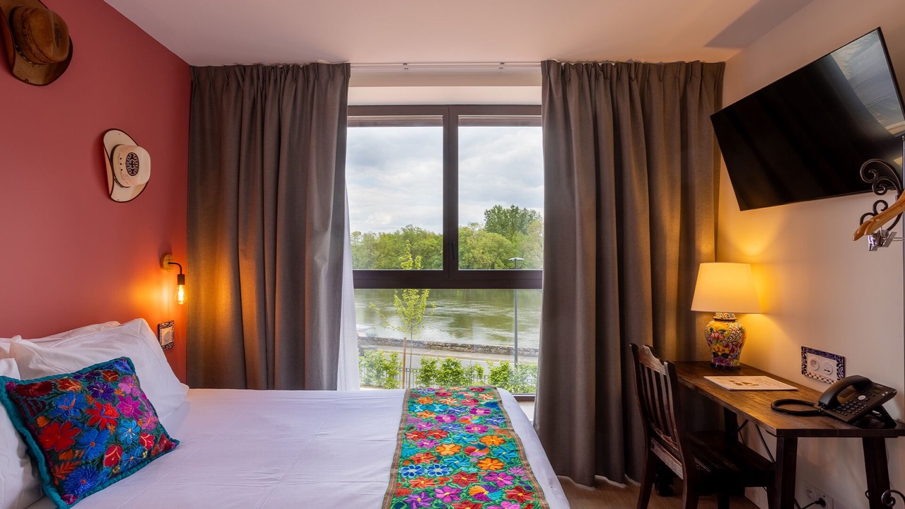 Photo of Bedroom in Saint-Aignan