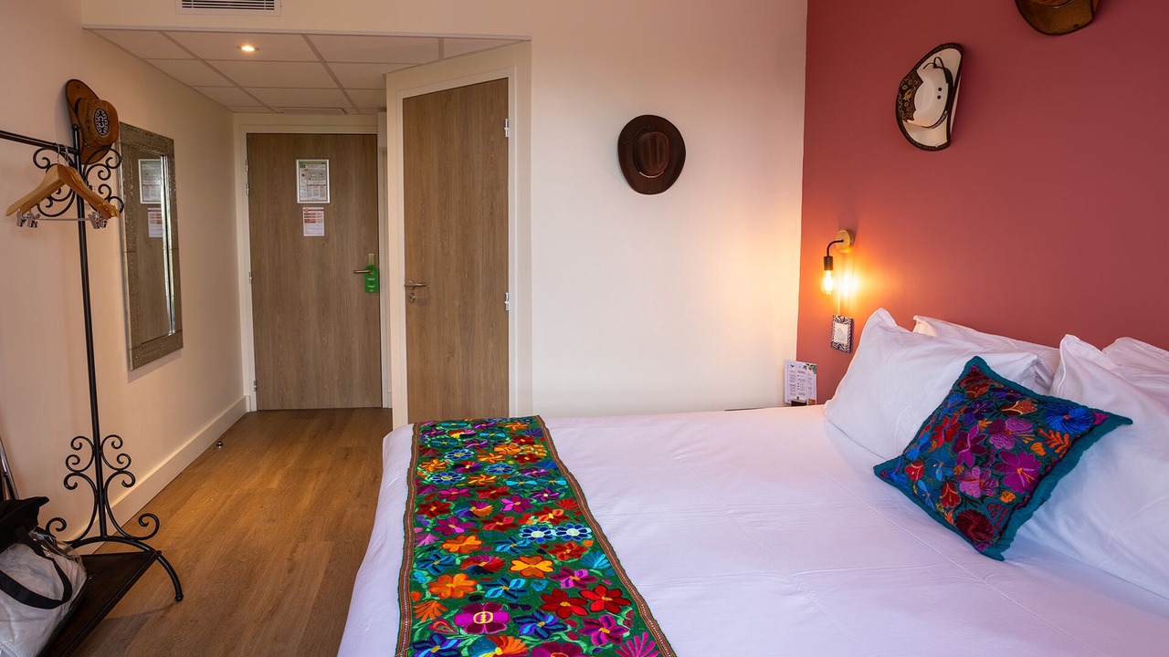 Photo of Bedroom in Saint-Aignan