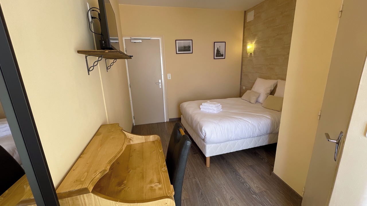 Photo of Bedroom in Pannessieres