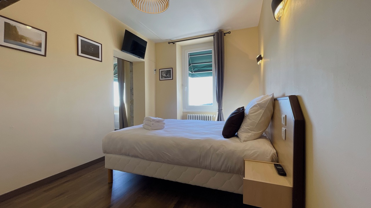 Photo of Bedroom in Pannessieres