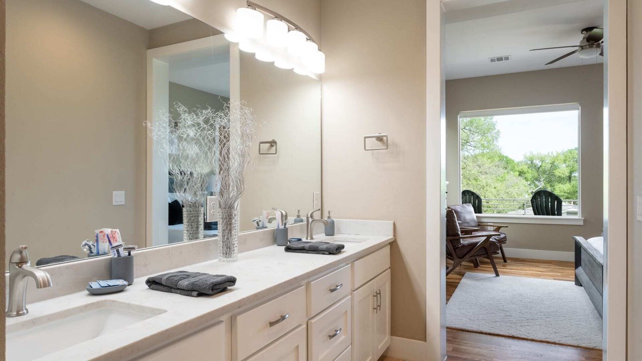 Photo of Bathroom in Chestnut