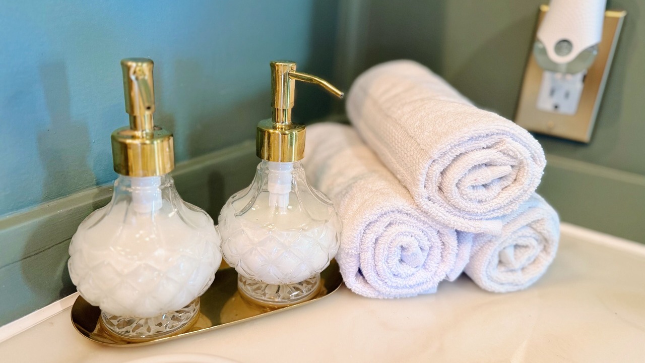 Photo of Bathroom in Dunes City