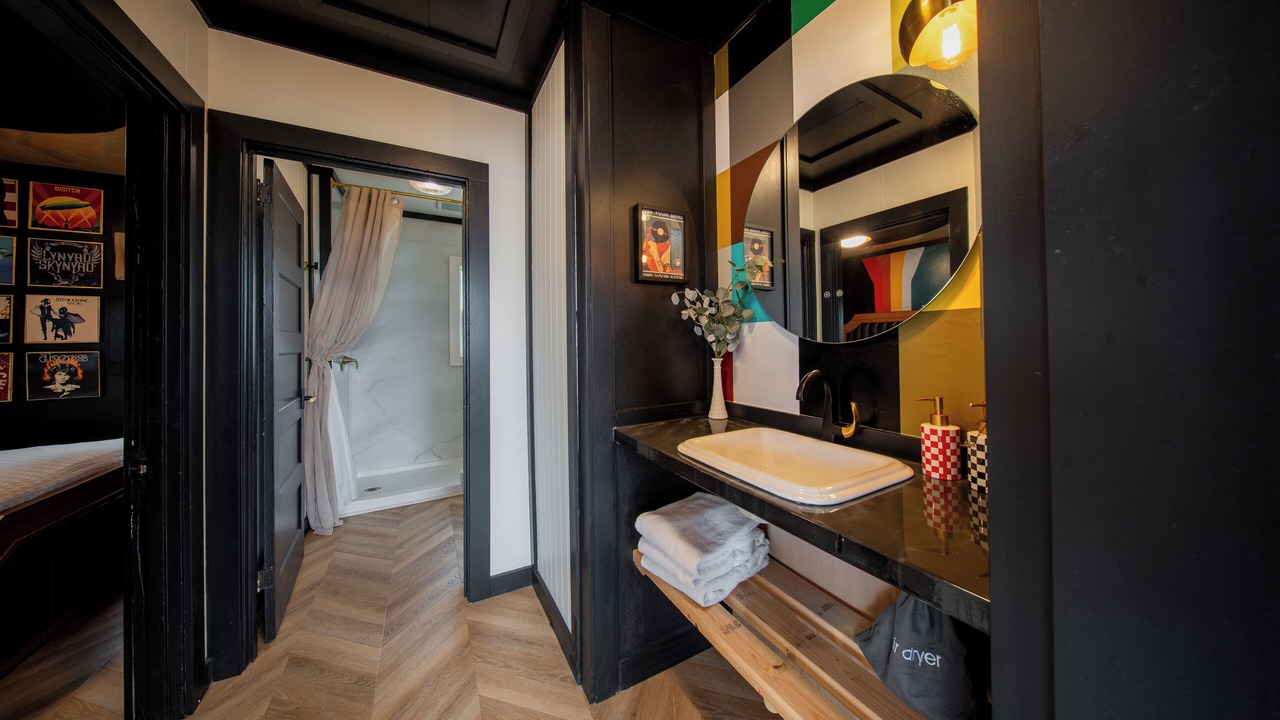 Photo of Bathroom in Dunes City