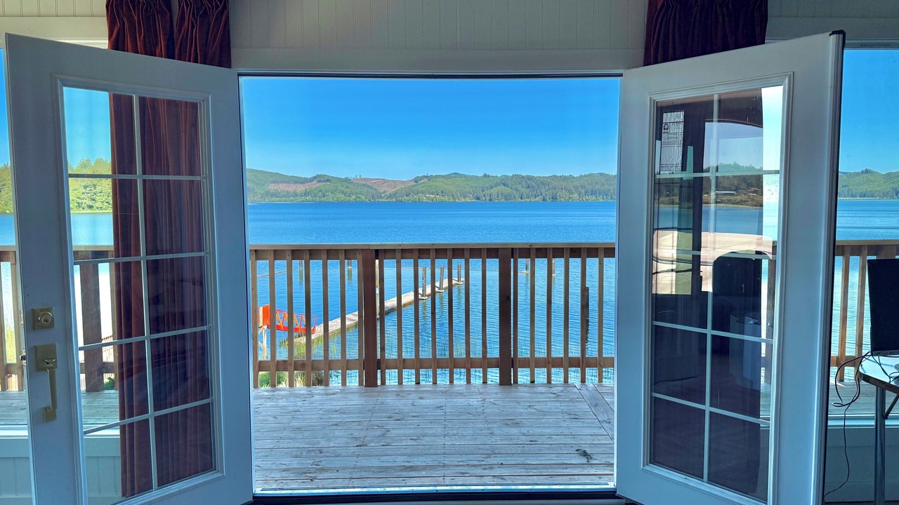 Photo of Patio Balcony in Dunes City