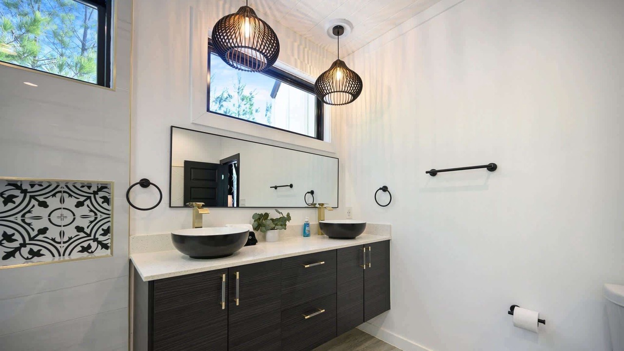 Photo of Bathroom in Broken Bow