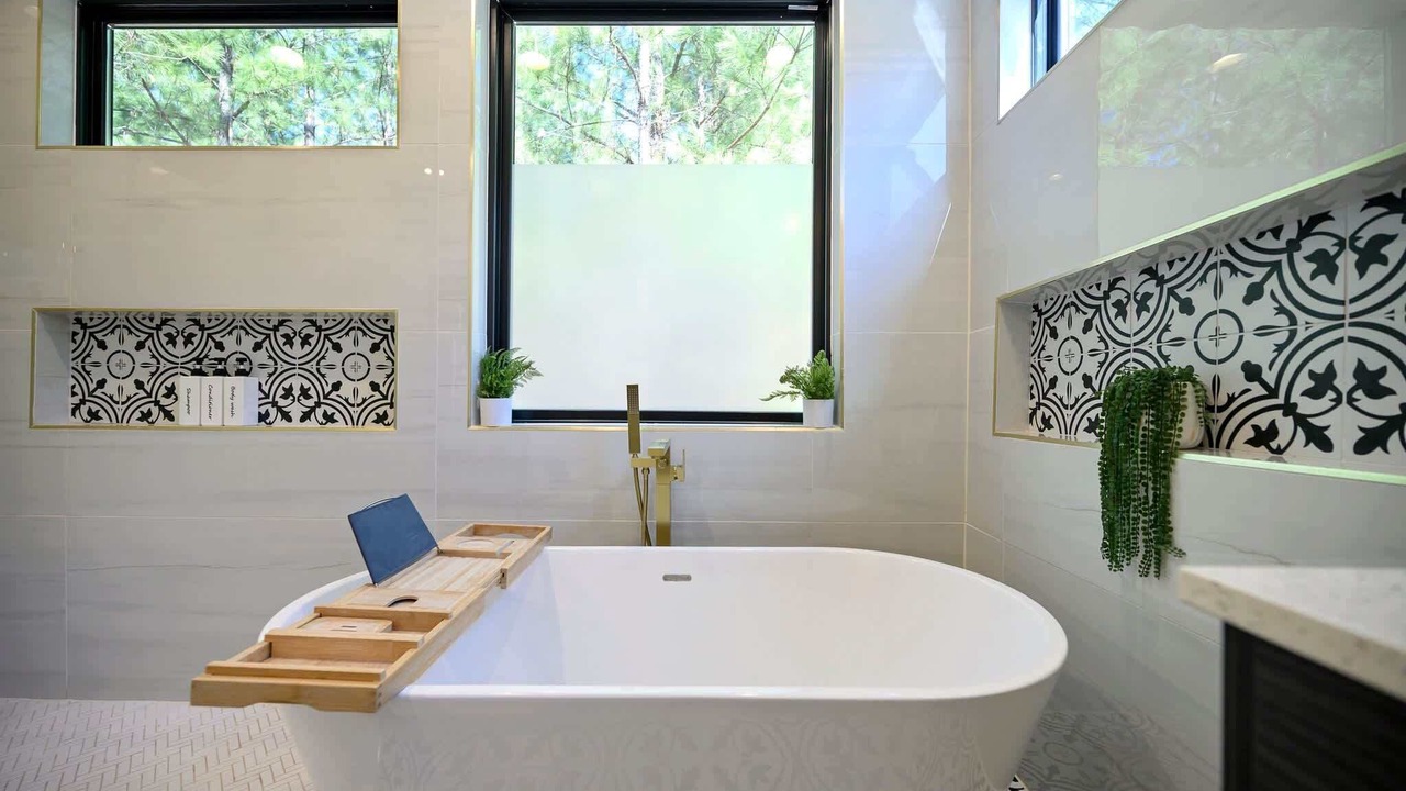 Photo of Bathroom in Broken Bow