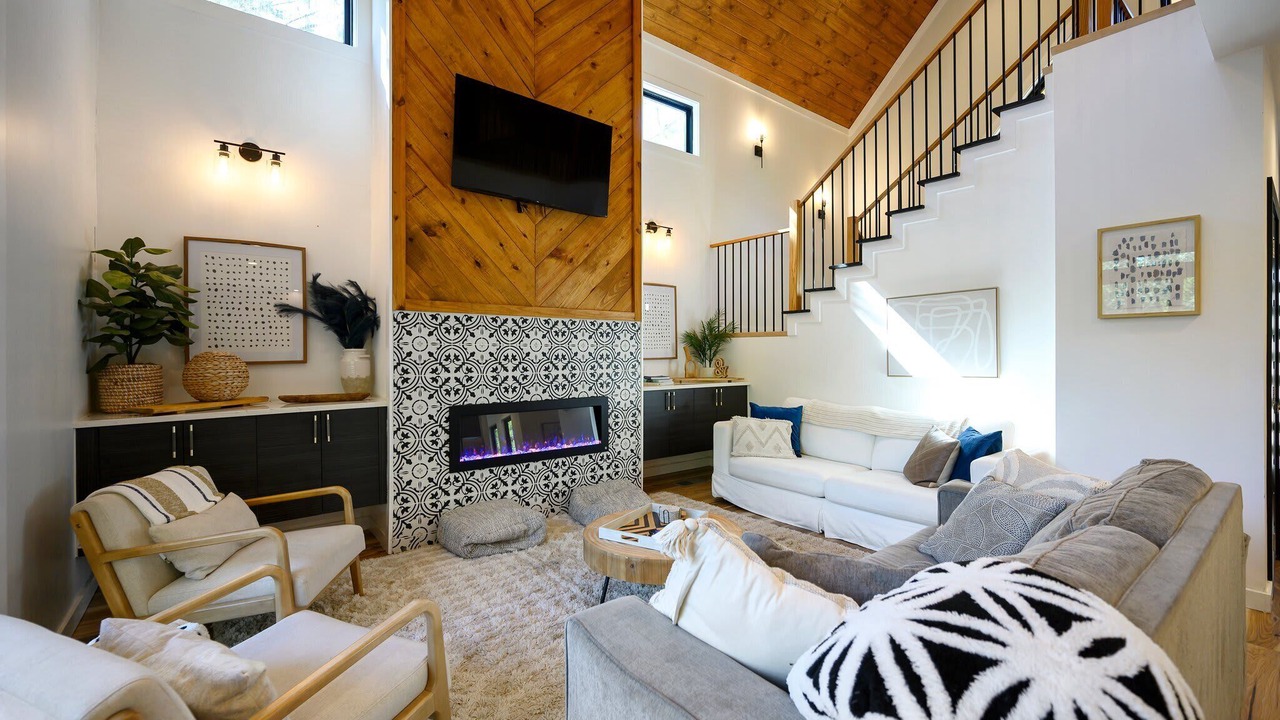 Photo of Livingroom in Broken Bow
