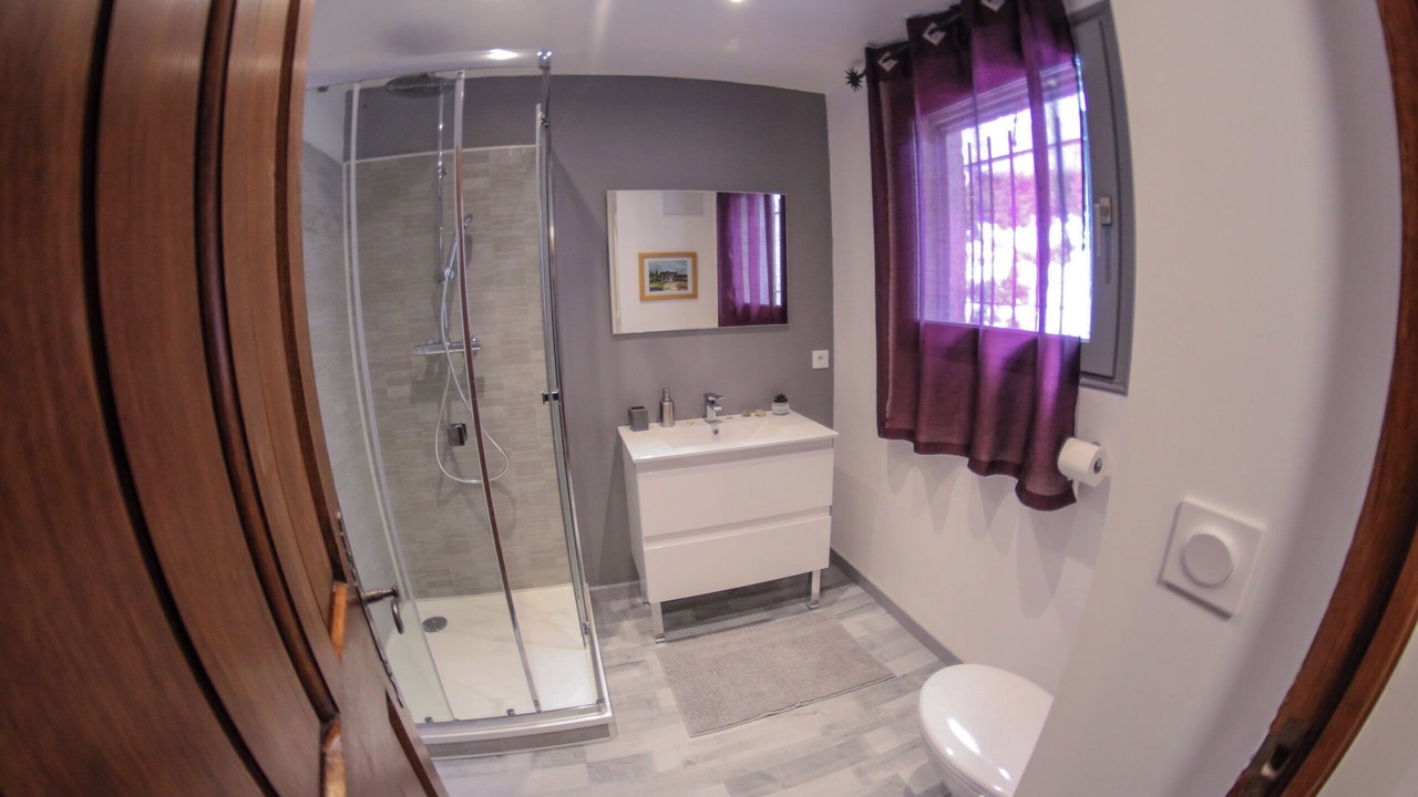 Photo of Bathroom in Valensole