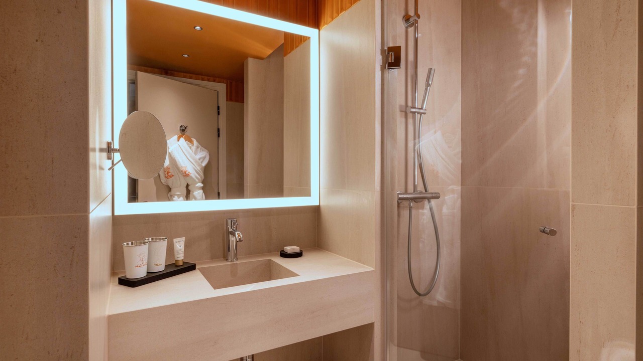 Photo of Others in Auteuil