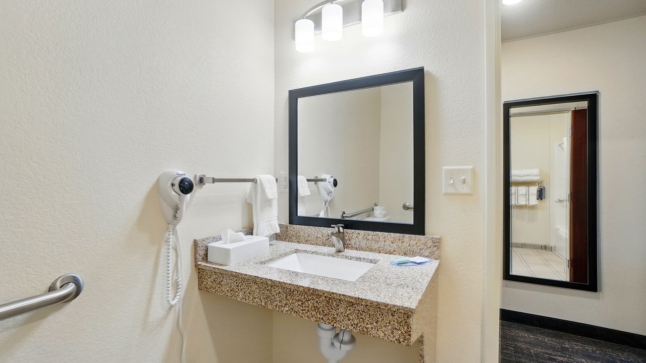 Photo of Others in Eaton