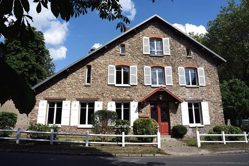 Photo of Outdoor in Le Val-Saint-Germain