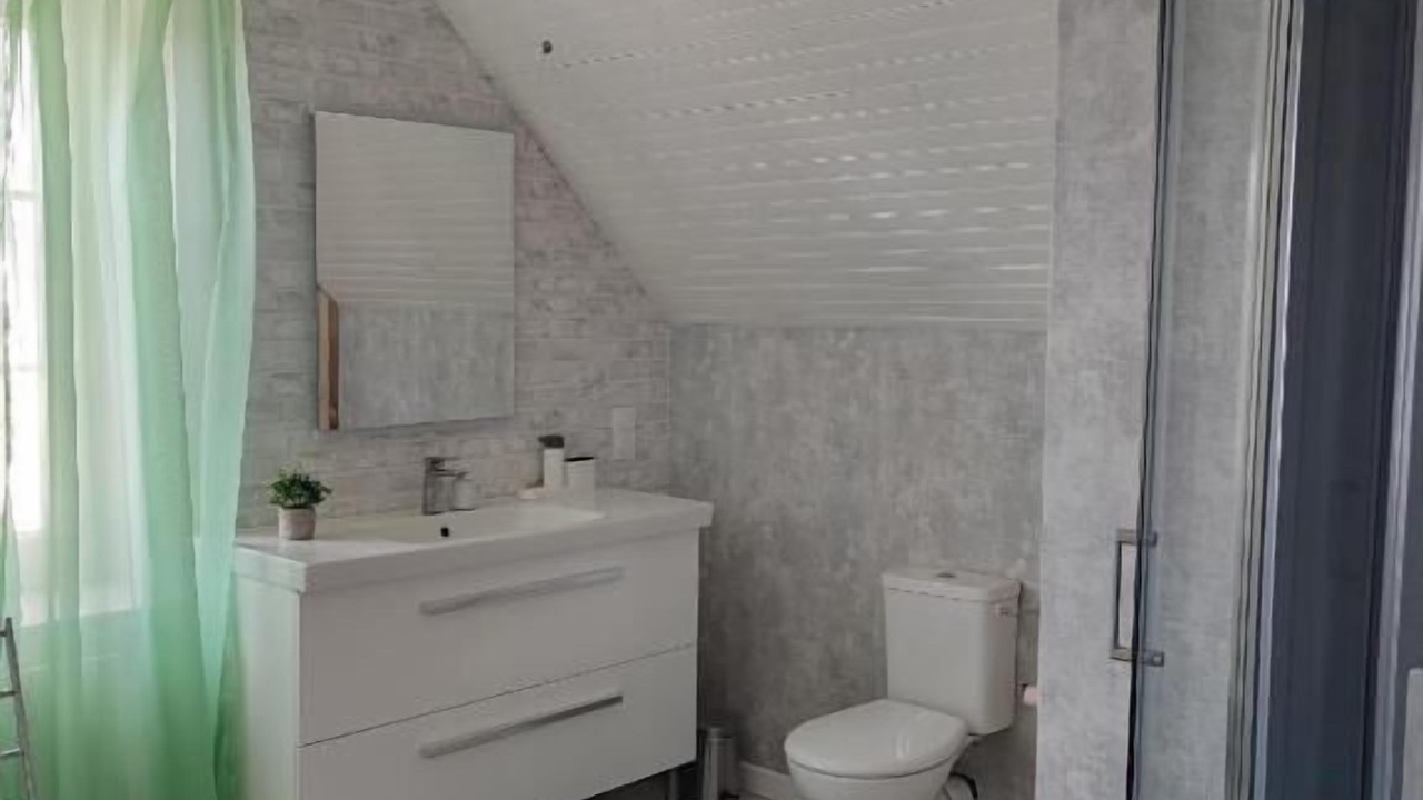 Photo of Bathroom in Plomeur