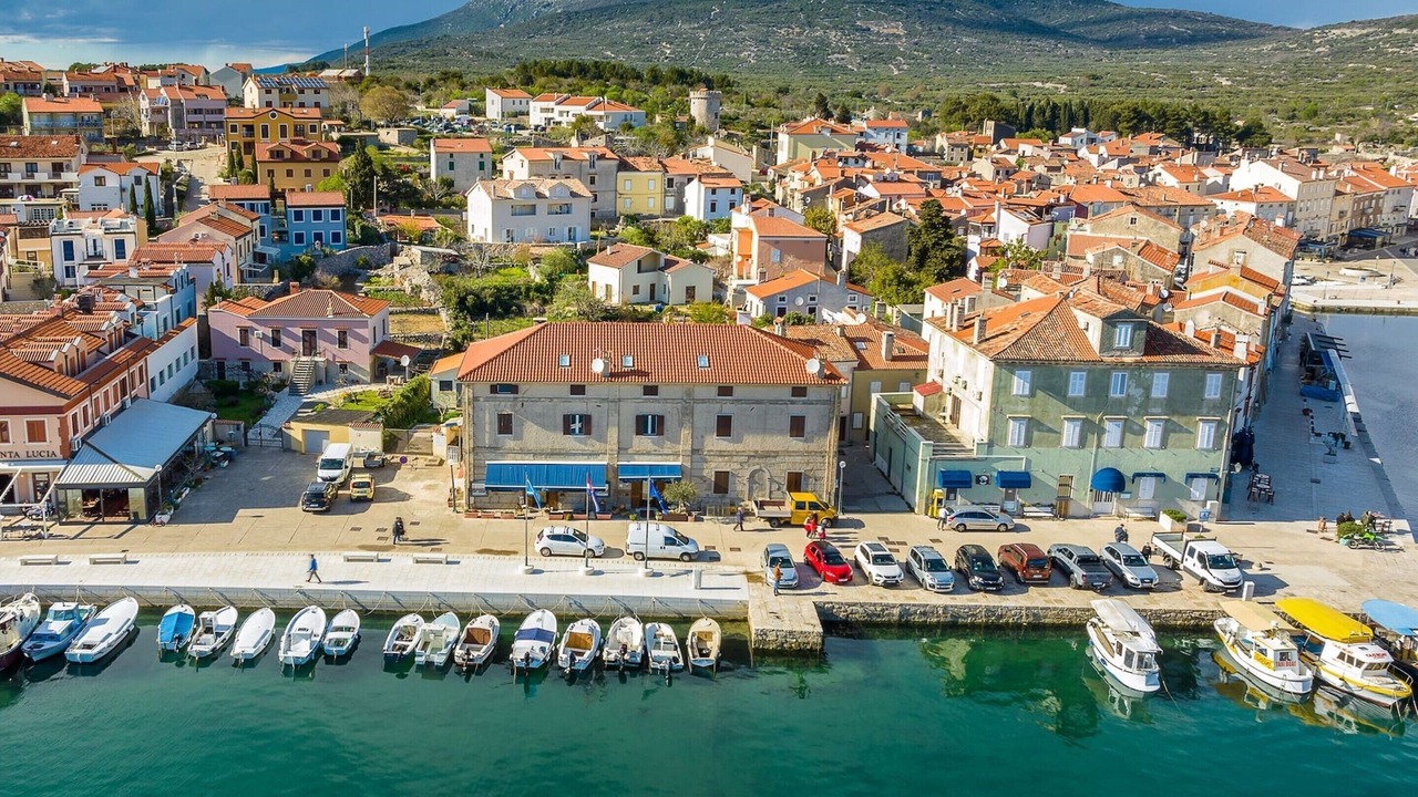 Photo of Outdoor in Cres