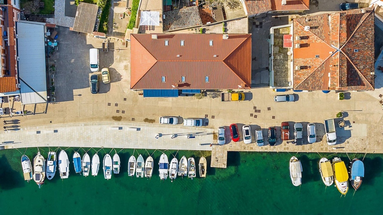 Photo of Outdoor in Cres