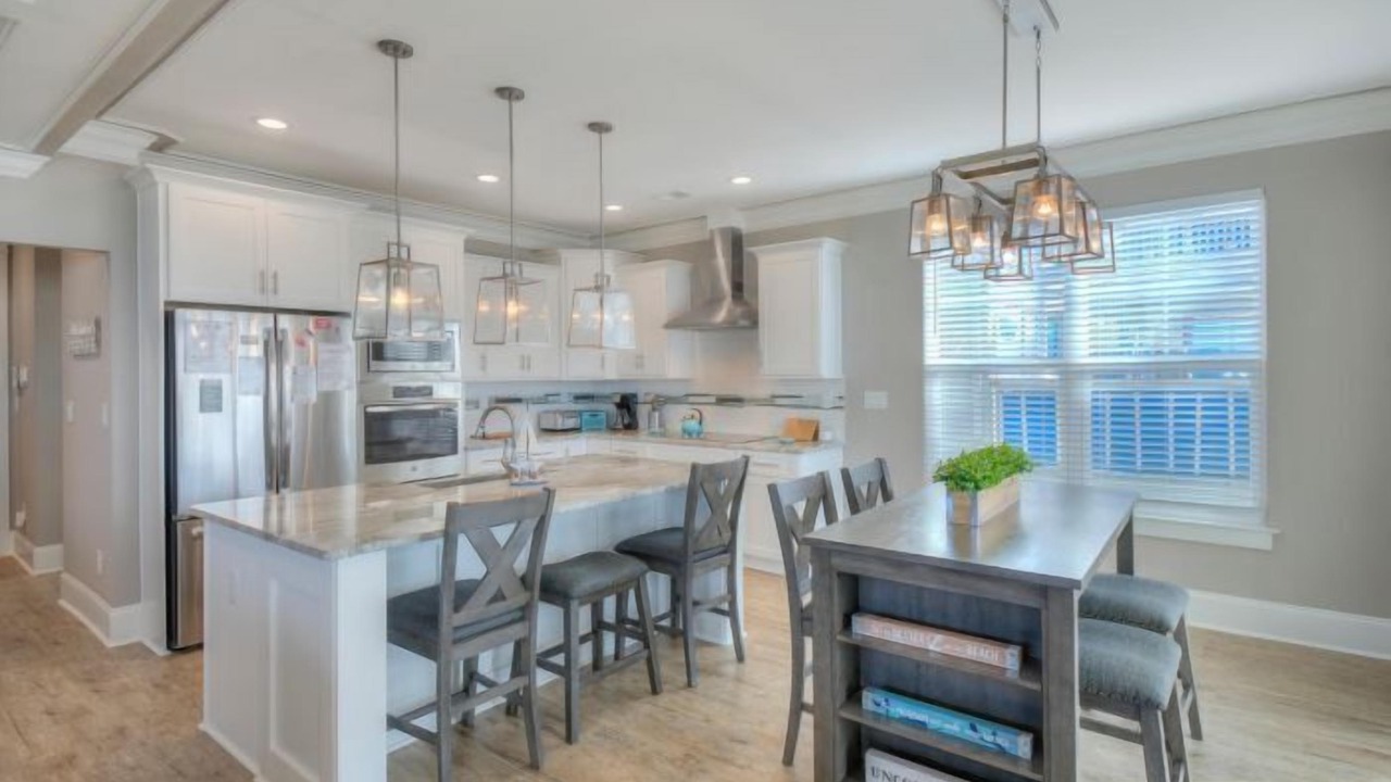 Photo of Livingroom in Atlantic Beach