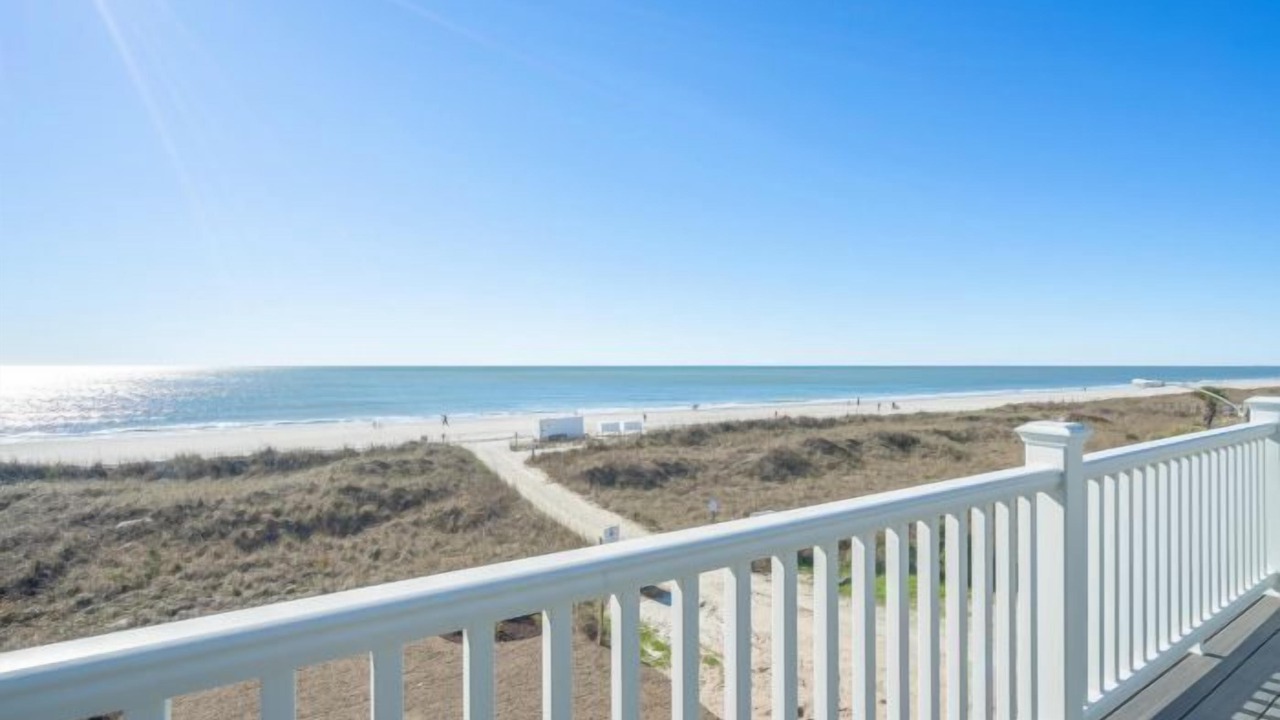 Photo of Bedroom in Atlantic Beach