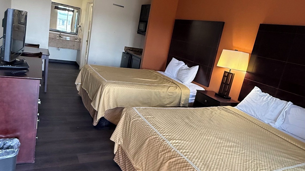 Photo of Bedroom in Pittsburg