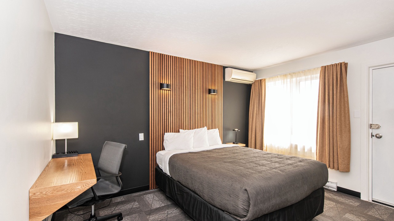 Photo of Bedroom in Val-d'Or