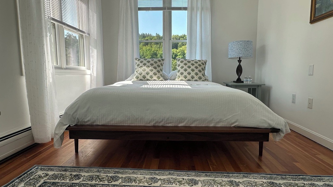 Photo of Bedroom in West Woodstock