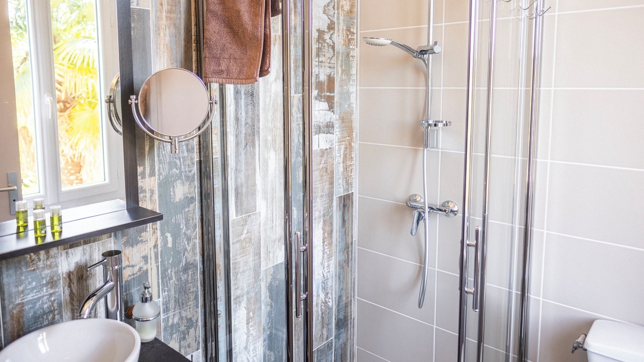 Photo of Bathroom in Gan