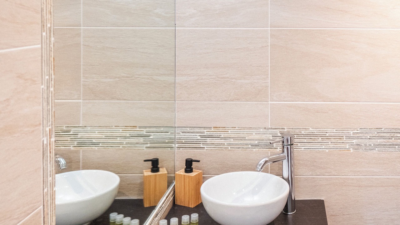 Photo of Bathroom in Gan