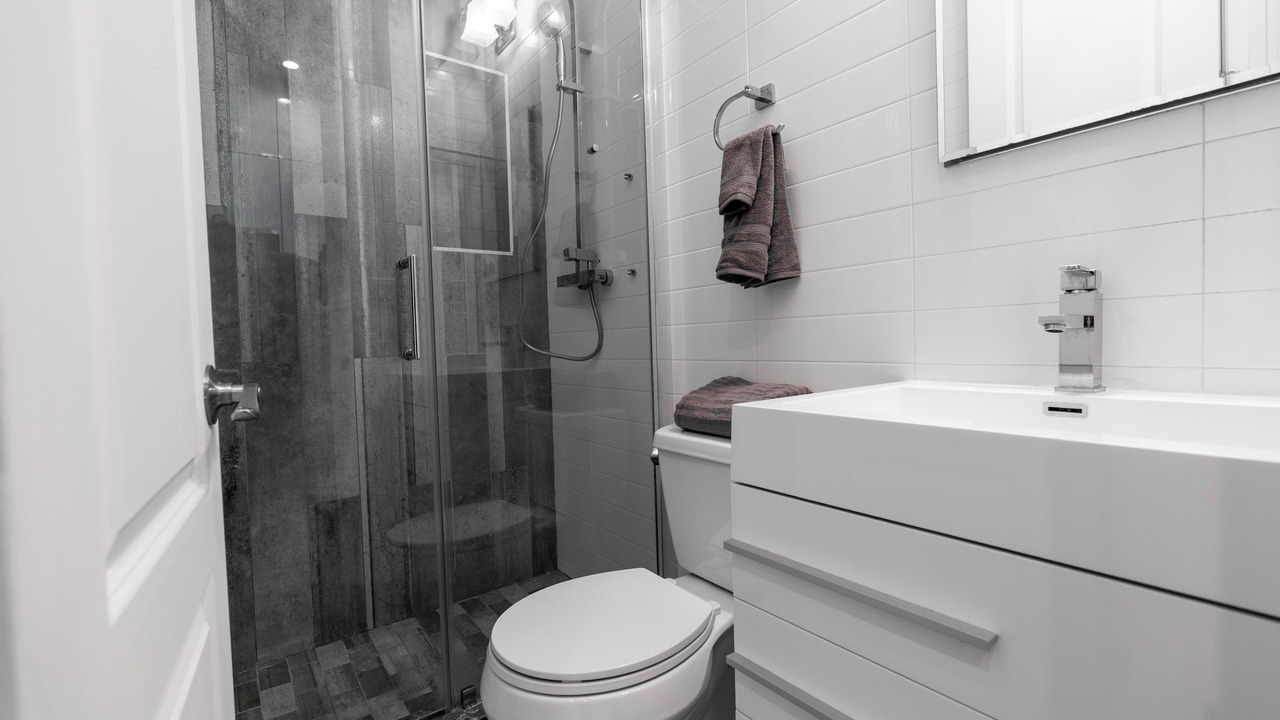 Photo of Bathroom in East Harlem