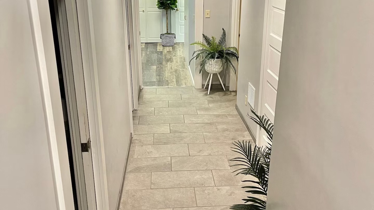 Photo of Others in Queen Anne