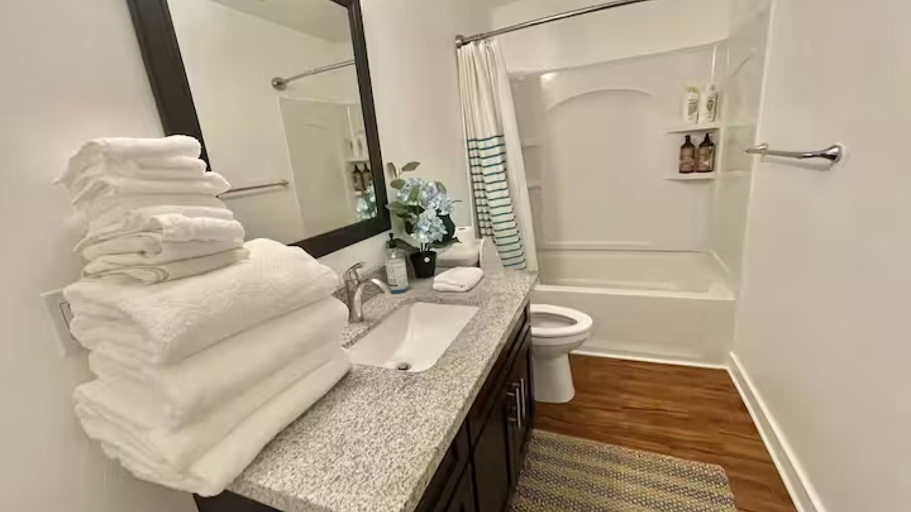Photo of Bathroom in West Queen Anne